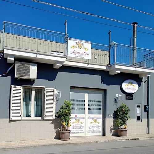 Ingresso e facciata esterna della Trattoria Anima e Cori a Barcellona Pozzo di Gotto